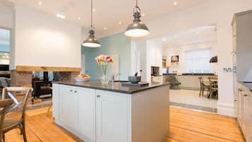 Cottage | Dapur peribadi | Mesin basuh pinggan mangkuk