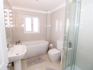 Bathroom - Serendipity (Freshwater)