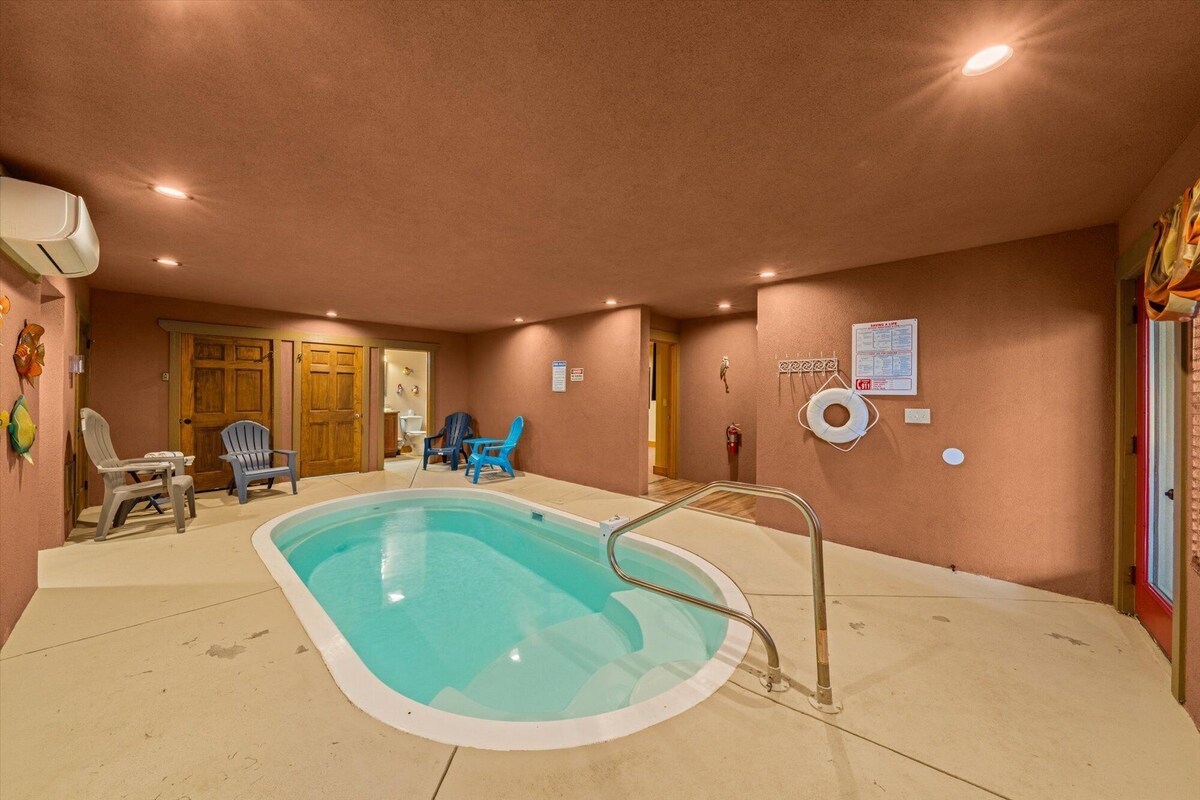 Photo 99 of Indoor cabin pool fun / $600 Free Attractions p day.