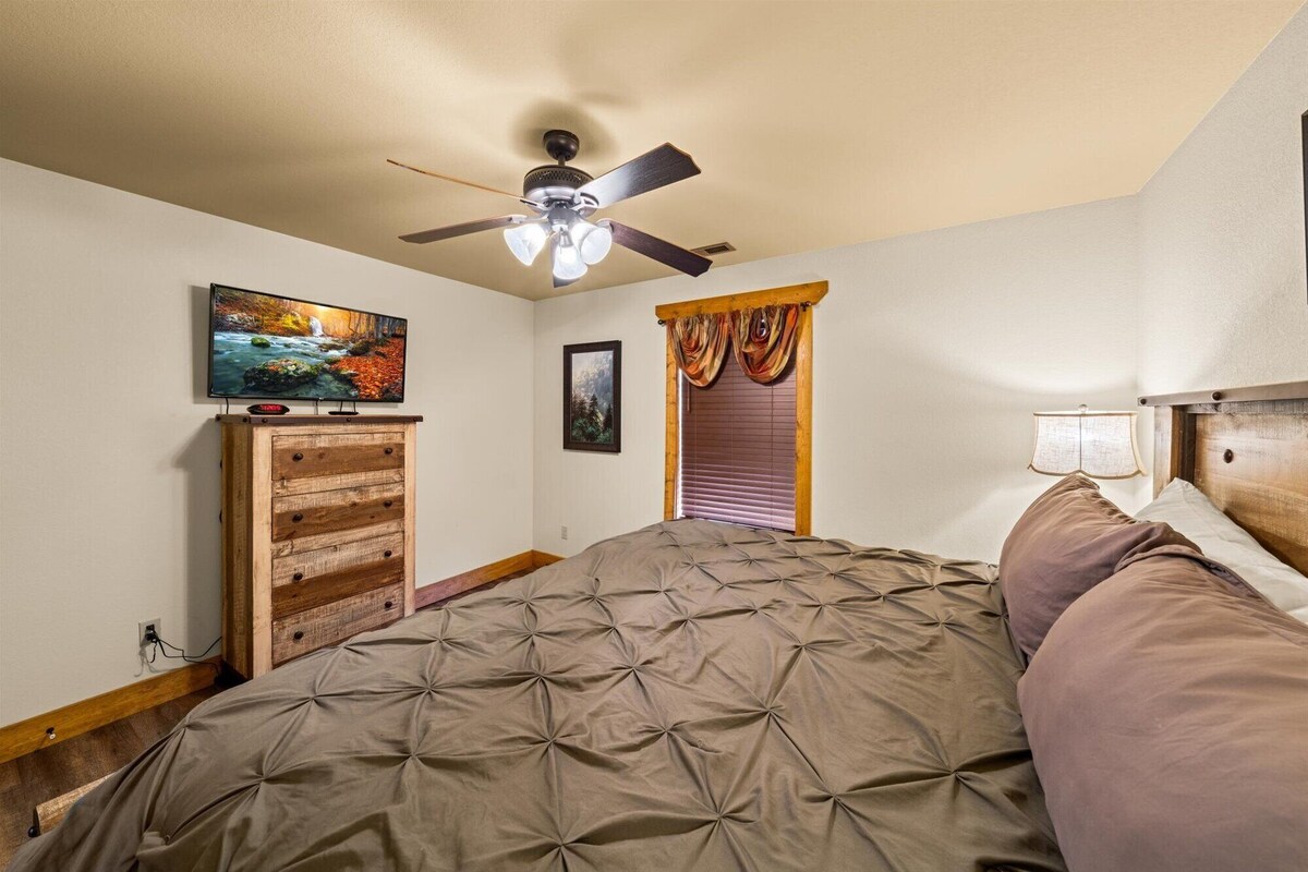 Photo 91 of Indoor cabin pool fun / $600 Free Attractions p day.