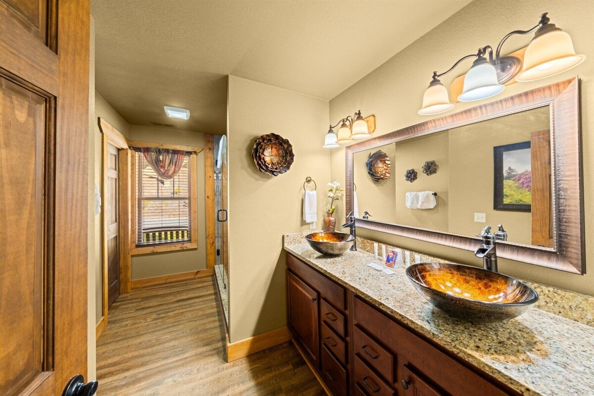 Photo 84 of Indoor cabin pool fun / $600 Free Attractions p day.