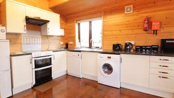 Ferienhaus | Eigene Küche | Kühlschrank, Geschirrspüler, Wasserkocher, Toaster