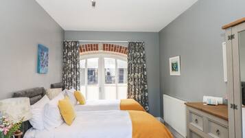 2 bedrooms, individually decorated, individually furnished, free WiFi