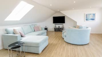 Cottage | Living room | TV, DVD player