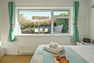 3 habitaciones, decoración personalizada y muebles diferentes 