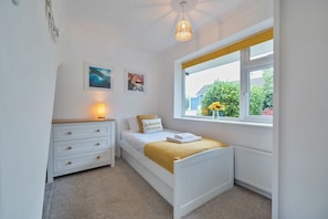 3 habitaciones, decoración personalizada y muebles diferentes