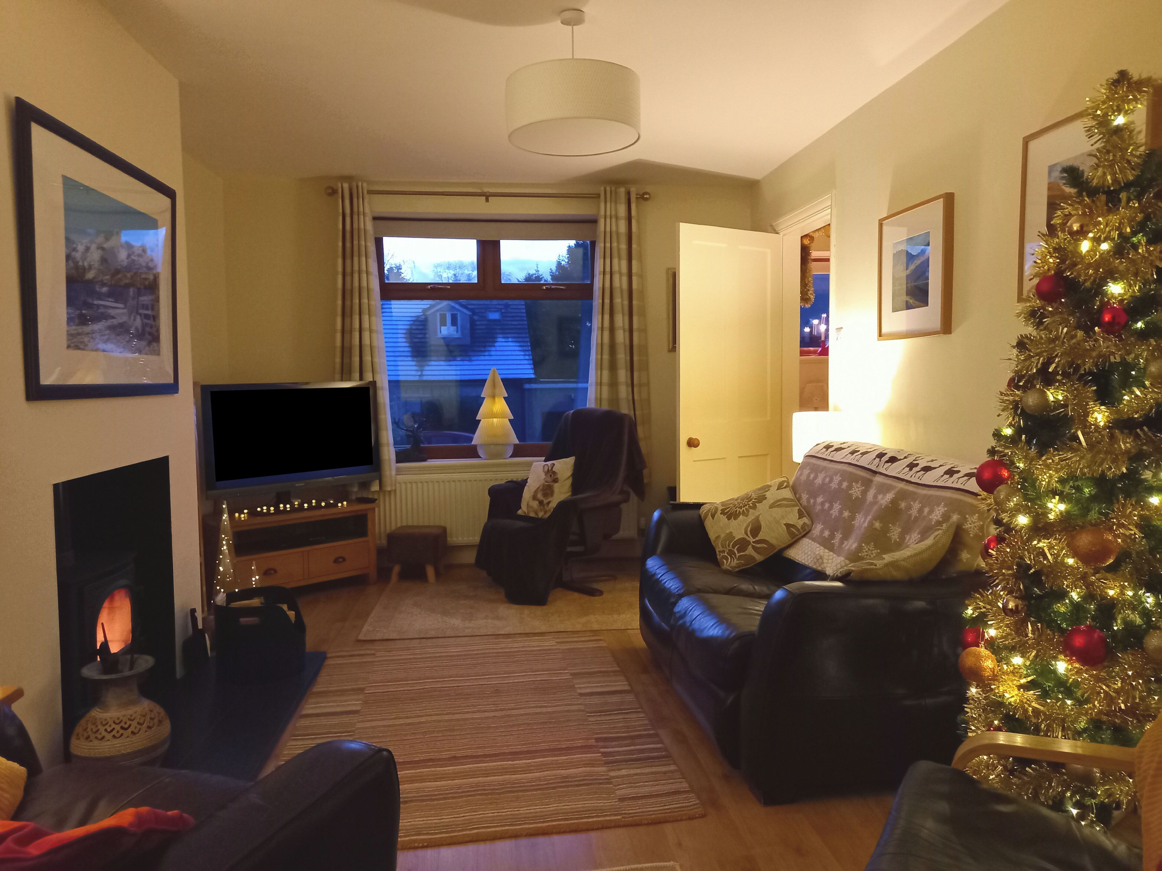 Cottage | Living area | TV