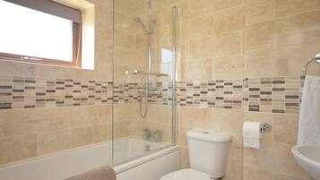 Cottage | Bathroom