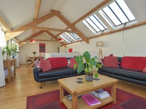 Cottage | Living area