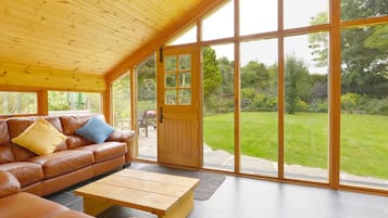 Småhus | Oppholdsrom | TV