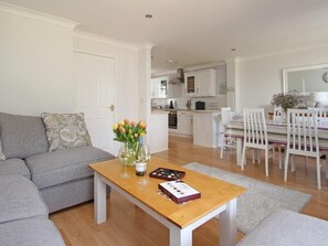 Cottage | Interior