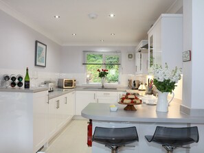 Cottage | Interior
