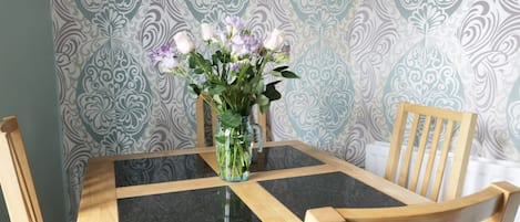 Cottage | Private kitchen | Cookware/dishes/utensils