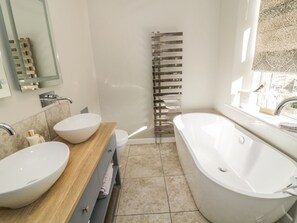 Cottage | Bathroom | Shower - The Snug (Keighley)