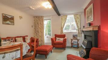 Cottage | Living room | TV, DVD player