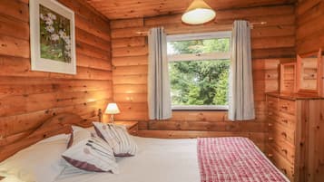2 habitaciones, decoración personalizada y muebles diferentes