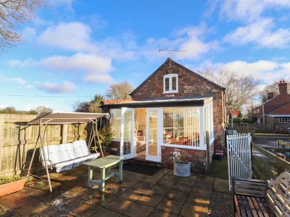Cottage | Balcony - The Laurels Barn (Oswestry)