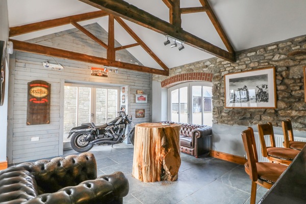 Cottage | Living room | TV, DVD player