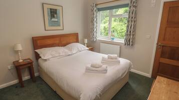 3 bedrooms, individually decorated, individually furnished, free WiFi