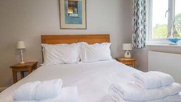 3 bedrooms, individually decorated, individually furnished, free WiFi
