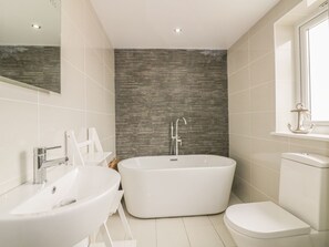 Cottage | Bathroom | Shower - The Bolthole (Newquay)