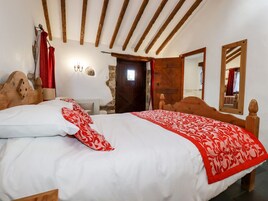 Casa de campo | 2 quartos, Wi-Fi de cortesia, individualmente decorados