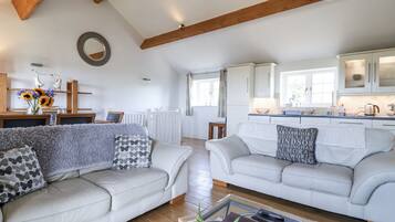 Cottage | Living area