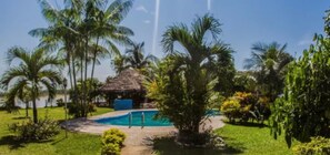 Outdoor pool, pool loungers