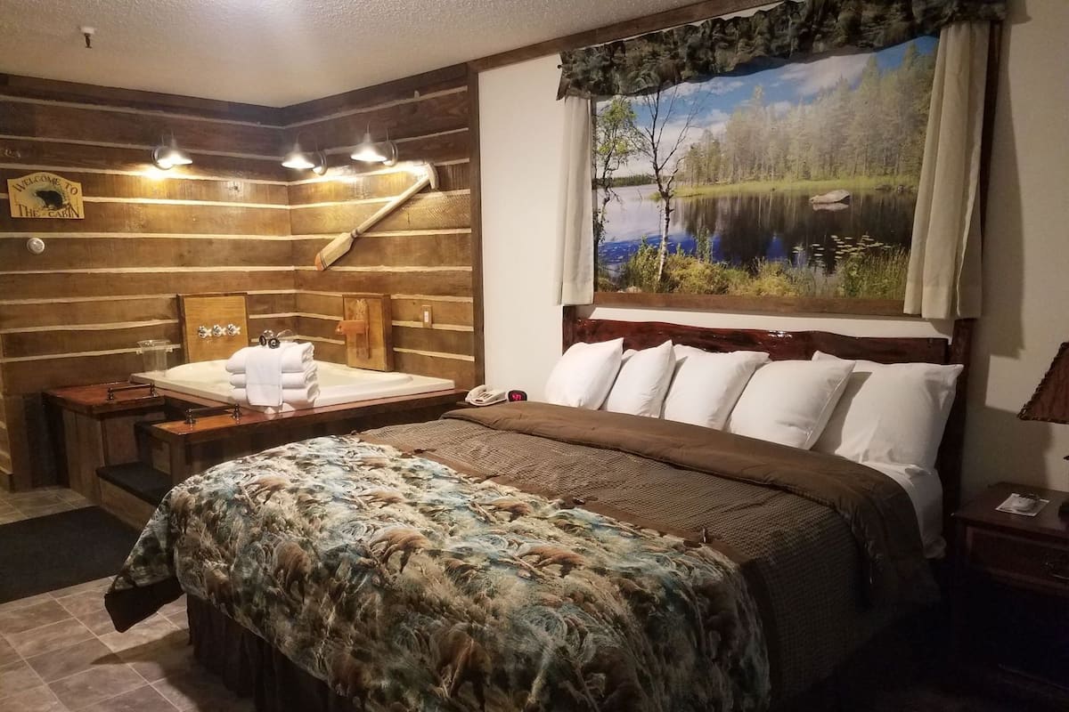 Individually furnished, iron/ironing board, free WiFi, bed sheets