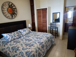 Standard Condo, 1 King Bed with Sofa bed, Kitchen, Ocean View