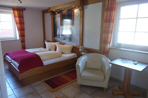 Deluxe Double Room | In-room safe, free WiFi, bed sheets - Wiesengrund (Bad Hindelang)