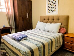 Free WiFi, bed sheets - Zen Garden Hostel (São Paulo)