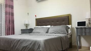 1 chambre, literie de qualité supérieure, bureau