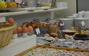 Free daily buffet breakfast - Hotel Dear (Rimini)