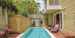 A heated pool - **GOOD VIBRATIONS @ OLD TOWN** Unique Villa & Pool + LAST KEY SERVICES… (Key West)