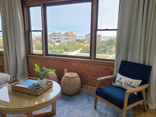 South Nags Head, Ocean View, 3min Walk to Beach, Hot Tub, Sunrise & Sunset Views