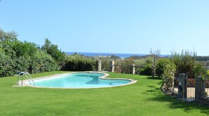 Pool - Villa Bianca, breath-taking view and a heart-shaped swimming pool !!! (Domus de Maria)