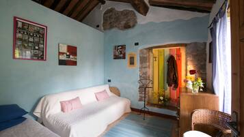 4 habitaciones, tabla de planchar con plancha y wifi gratis