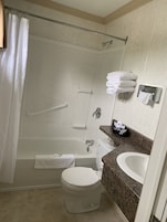 Comfort Double Room, 2 Queen Beds, Non Smoking | Bathroom | Combined shower/bathtub, free toiletries, hair dryer, towels