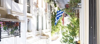 Athenian House in Plaka - Four-bedroom Villa in the famous Plaka area