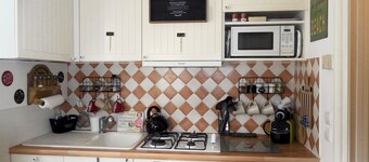 Charming and authentic fisherman's house, downtown and near the beach