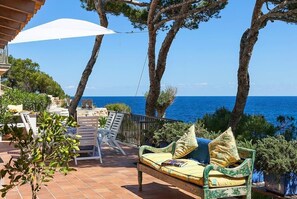 Terrace/patio - Front-Line Sea Villa In Mallorca. Up to 6 Guests (Capdepera)