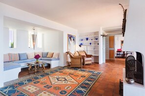 TV, fireplace - Front-Line Sea Villa In Mallorca. Up to 6 Guests (Capdepera)