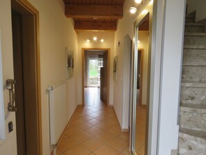 Unclassified image, 2 of 30, button