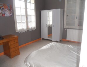 3 chambres, accĂšs Internet