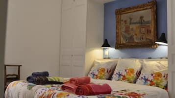 3 bedrooms, iron/ironing board, travel crib, free WiFi