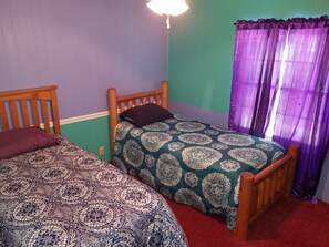 4 habitaciones, escritorio, wifi gratis y ropa de cama 