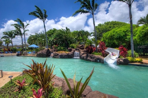 2/2 BEACH FRONT RESORT w/AC, Poipu Beach, Kiahuna Gardenview -End Unit, Pool/Gym