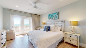 8 habitaciones, tabla de planchar con plancha, cuna de viaje y wifi