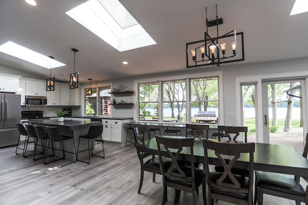 Newly remodeled bright and open kitchen / dining room